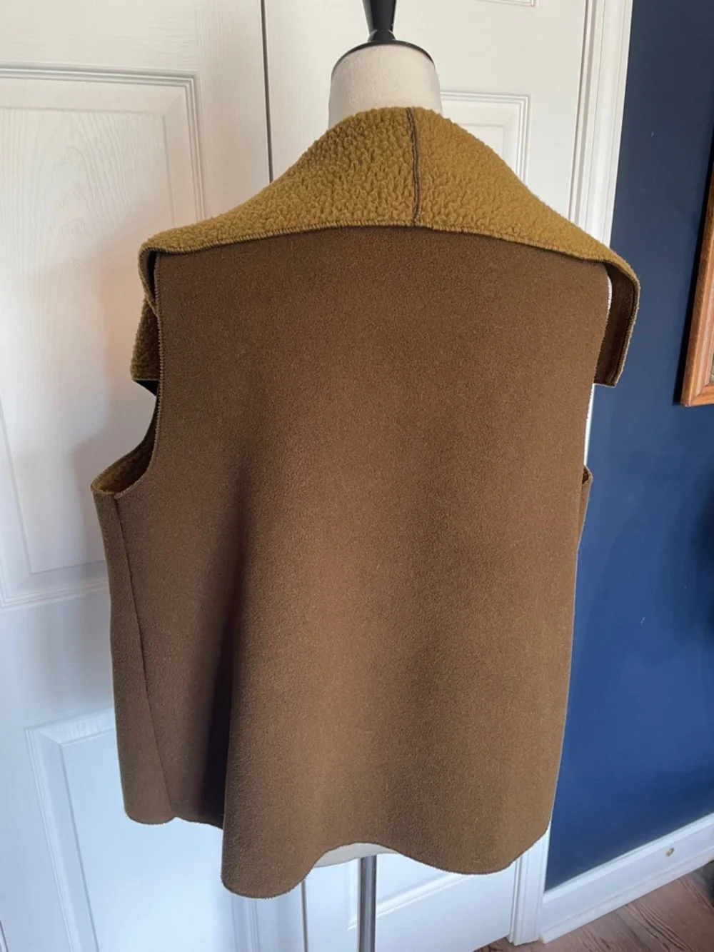 Oho Bainbridge Island Brown Sleeveless Fleece Vest‎ Artisan Made Washington